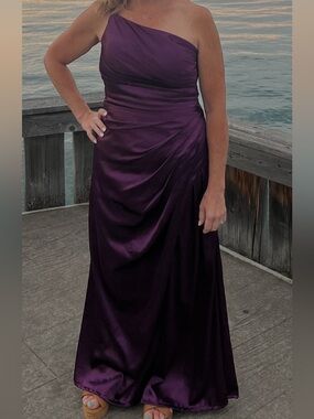 JJs House One-Shoulder Stretch Satin Gown in Grape